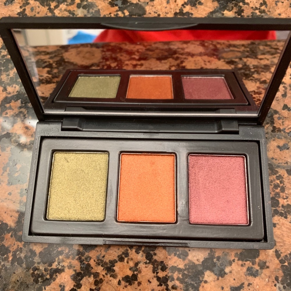 Eyeshadow